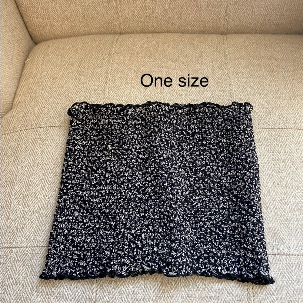 8 TUBE TOPS:BUNDLE! All tube tops fit like a Small